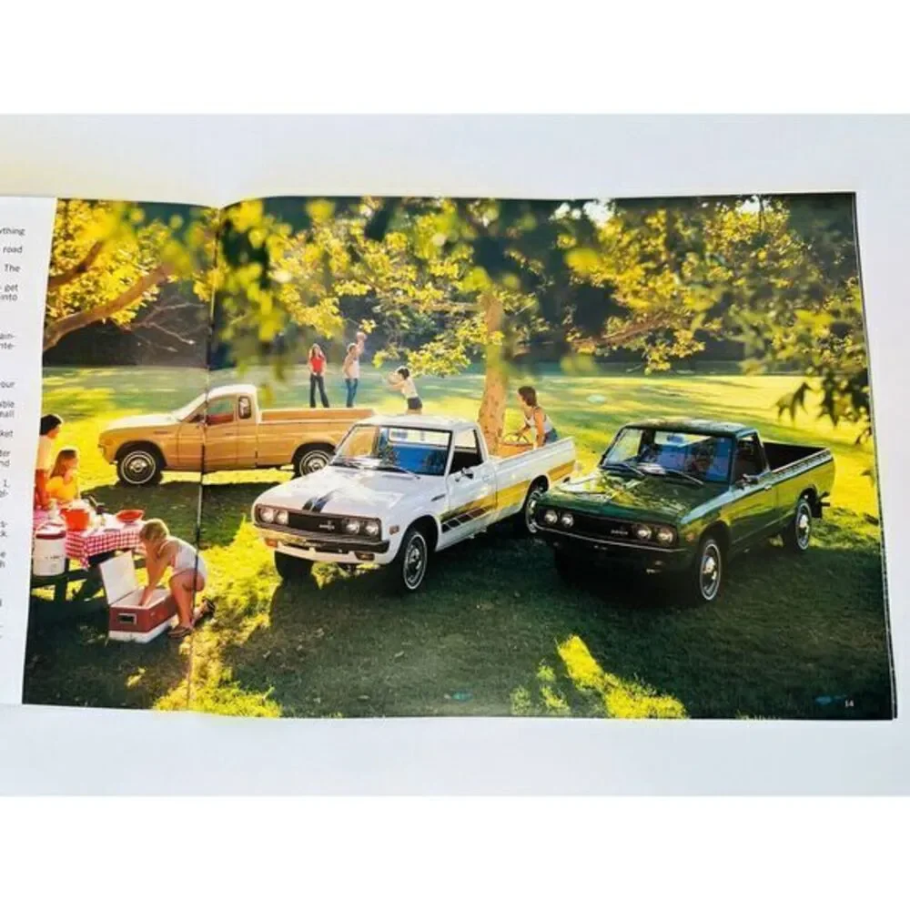 1978 DATSUN DLX COLOR CATALOG Brochure 18 Page 280Z Trucks‎ 510 200SX Nissan